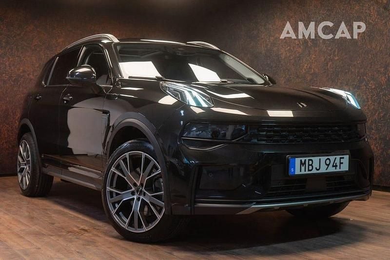 Svart Begagnad 2021 Lynk & Co 01 SUV | 239 500 kr (Marknadspris) - Bild 1/4