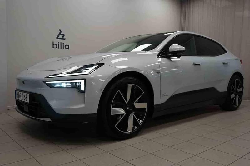Silver Begagnad 2025 Polestar 4 Long Range Single Motor SUV | 654 900 kr (Bra pris) - Bild 1/1