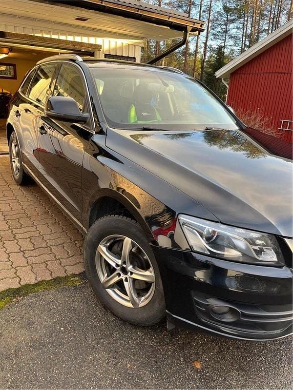 Svart Begagnad 2012 Audi Q5 SUV | 89 000 kr (Superpris) - Bild 1/4