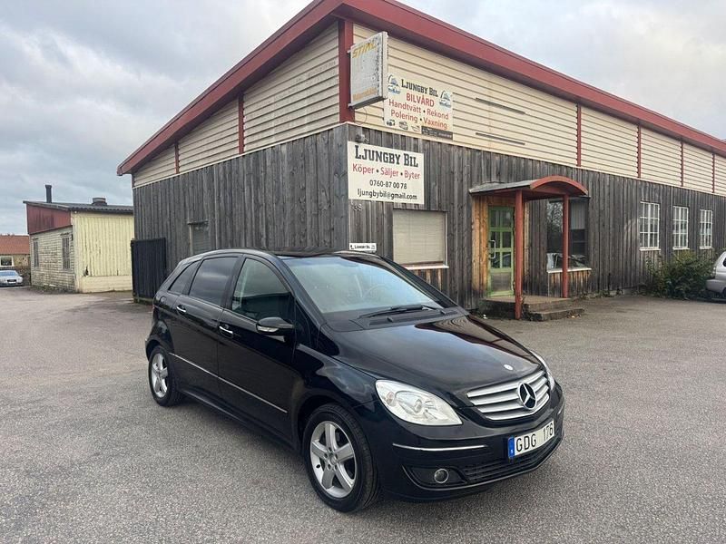 Svart Begagnad 2007 Mercedes B180 Minibuss | 38 000 kr (Lite dyr) - Bild 1/4