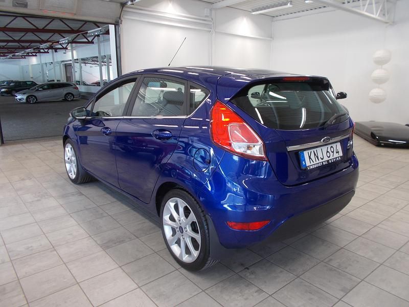 Begagnad Ford Fiesta 2014 Blå