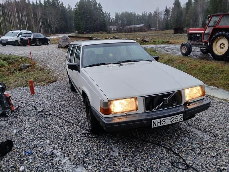 Begagnad 1991 Volvo 740 Kombi | 30 000 kr - Bild 1/4