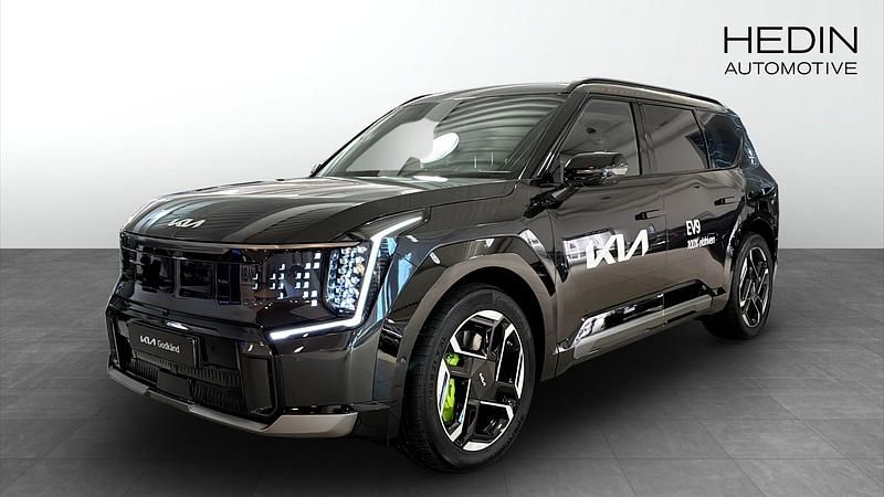 Grå Ny 2025 Kia EV9 SUV | 992 900 kr (Dyr) - Bild 1/4