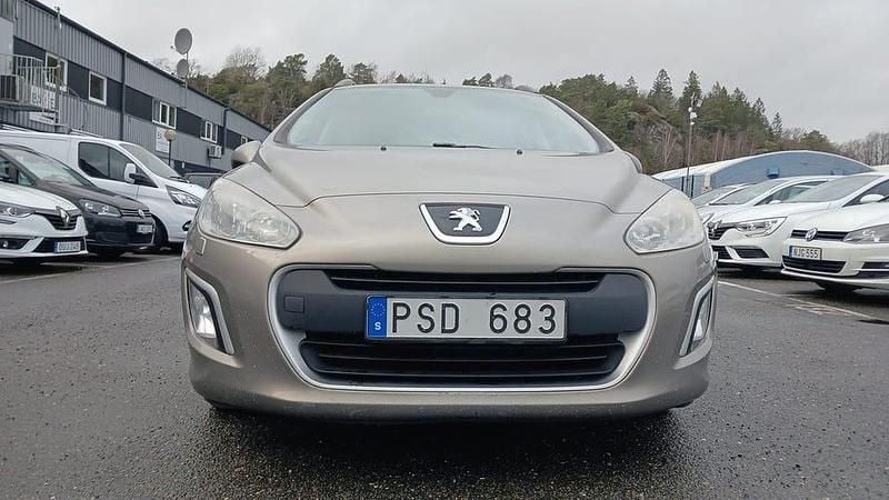 Begagnad Peugeot 308 SW 120 HK (88 kW) 2013 Grå Kombi