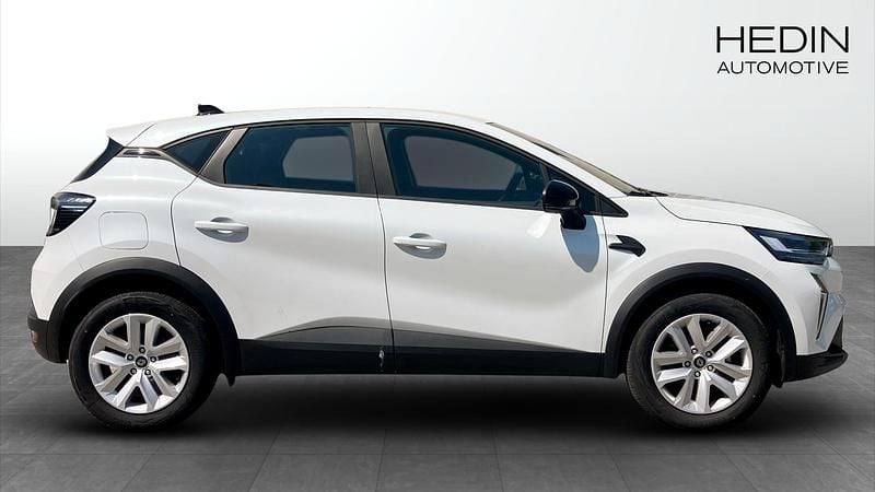 Vit Begagnad 2024 Renault Captur Evolution SUV | 234 900 kr (Marknadspris) - Bild 1/4