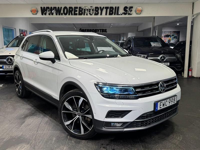 Vit Begagnad 2018 VW Tiguan GT SUV | 239 900 kr (Bra pris) - Bild 1/4
