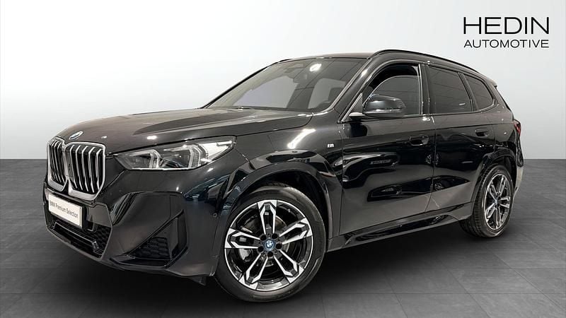 Svart Begagnad 2025 BMW X1 M Sport SUV | 458 700 kr (Lite dyr) - Bild 1/4