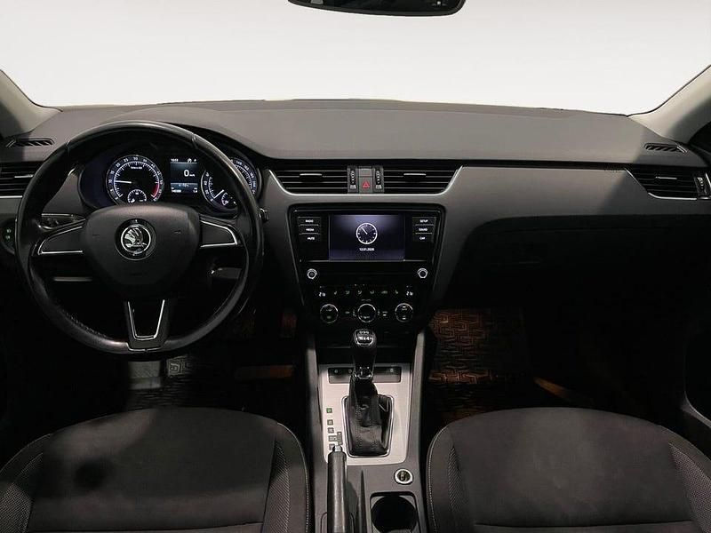 Begagnad Skoda Octavia Ambition 150 HK (110 kW) 2017 Silver Kombi