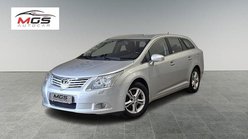 Silver Begagnad 2009 Toyota Avensis Business Edition Kombi | 44 900 kr (Marknadspris) - Bild 1/4