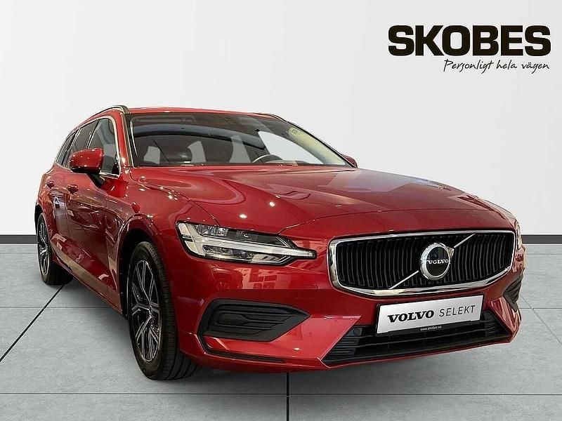 Begagnad 2024 Volvo V60 Kombi | 379 500 kr (Marknadspris) - Bild 1/3