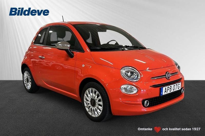 Orange Begagnad 2023 Fiat 500 Halvkombi | 149 900 kr (Marknadspris) - Bild 1/4