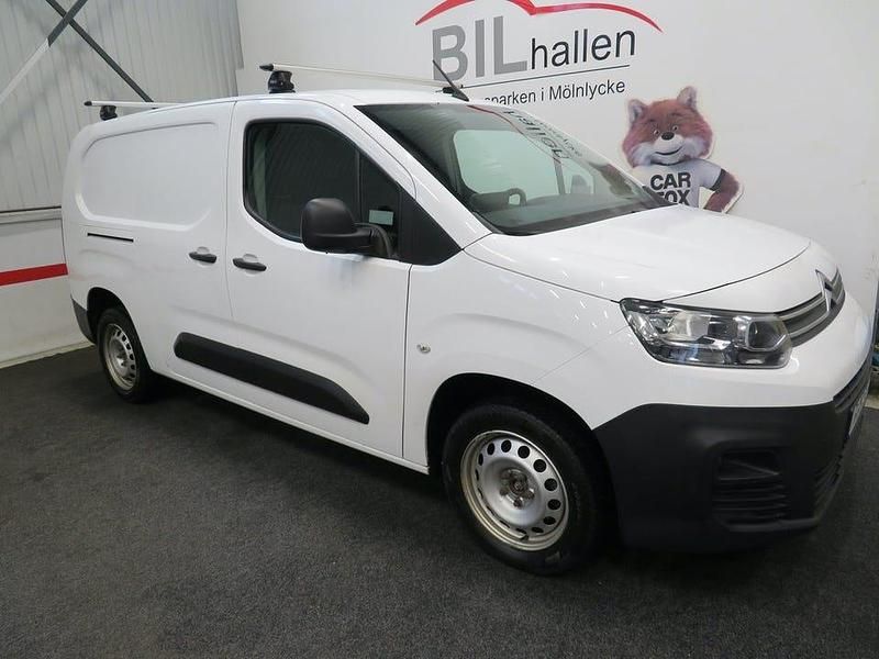 Begagnad Citroën Berlingo 102 HK (75 kW) 2020 Vit Minibuss
