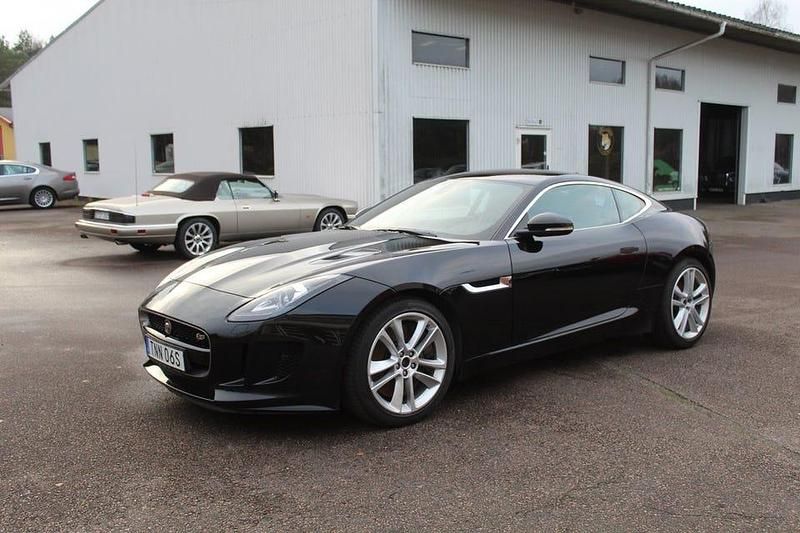 Begagnad Jaguar F-Type S 381 HK (280 kW) 2017 Svart Sportkupé
