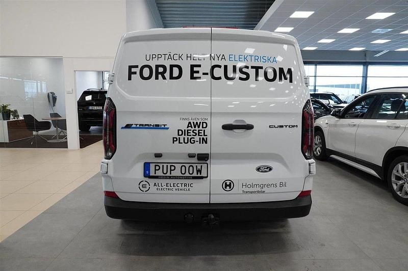 Begagnad Ford Transit Trend 100 kW (136 HK) 2024 Vit Van