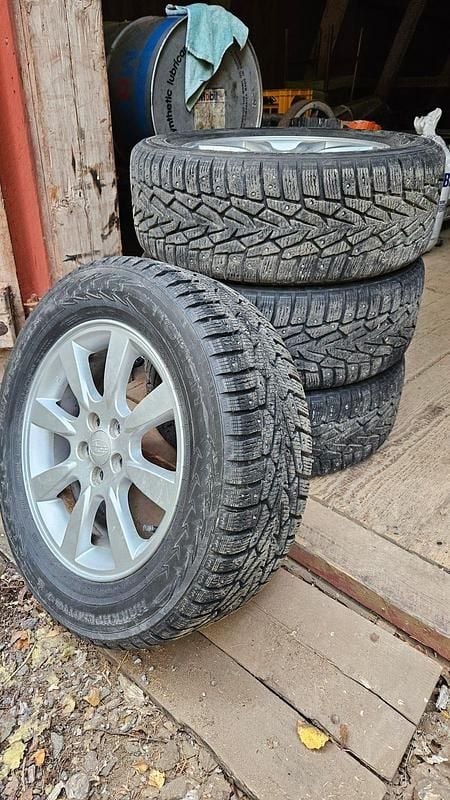 Begagnad 2006 Subaru Forester SUV | 35 000 kr (Marknadspris) - Bild 1/4