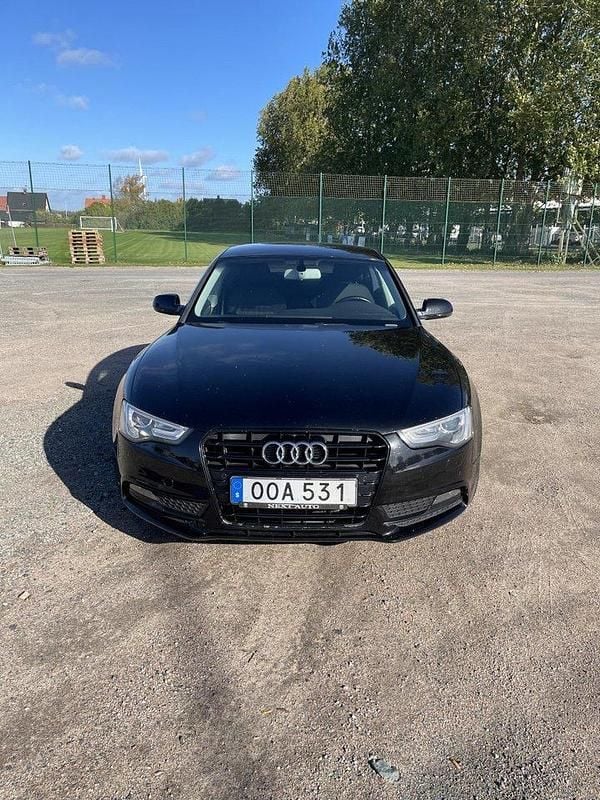 Svart Begagnad 2012 Audi A5 Sportback Comfort Halvkombi | 93 000 kr (Bra pris) - Bild 1/4