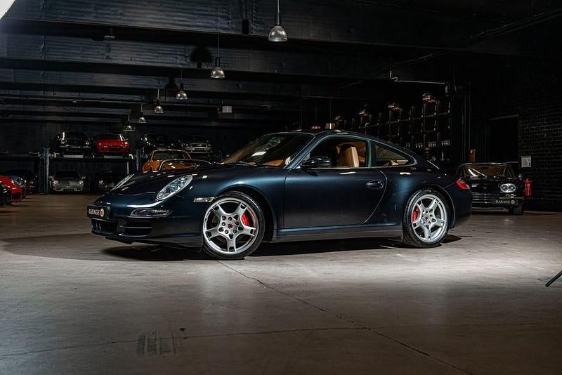 Begagnad Porsche 911 Carrera 4S 381 HK (280 kW) 2006 Grå Sportkupé