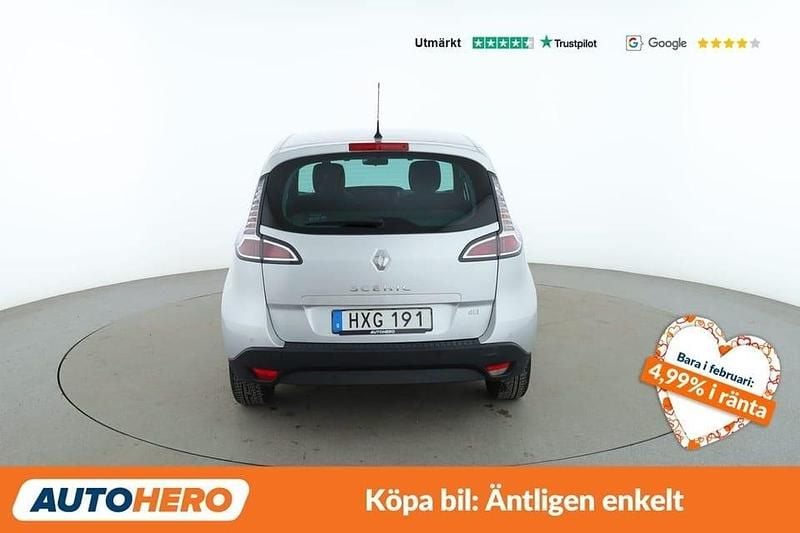 Begagnad Renault Scénic III 112 HK (82 kW) 2015 Silver Minibuss