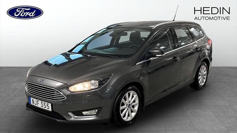 Grå (grey) Begagnad 2016 Ford Focus Kombi | 99 900 kr (Bra pris) - Bild 1/4