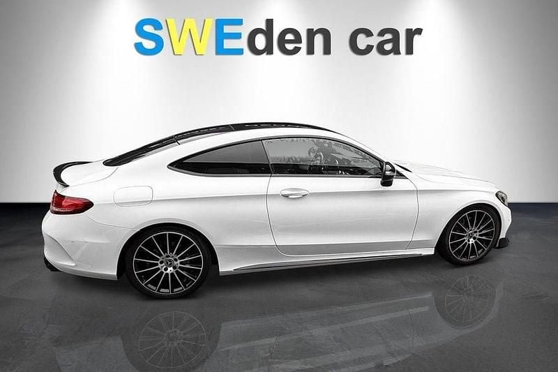 Begagnad Mercedes C250 AMG line 211 HK (155 kW) 2017 Vit Sportkupé