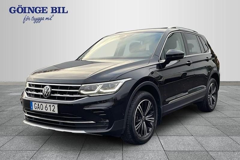 Svart Begagnad 2022 VW Tiguan SUV | 359 000 kr (Marknadspris) - Bild 1/3