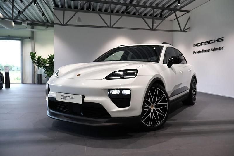 Vit (white) Begagnad 2024 Porsche Macan SUV | 995 000 kr - Bild 1/4