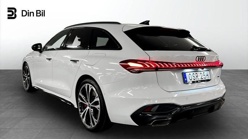 Ny Audi A5 Sport 252 HK (185 kW) 2025 Glaciärvit metallic Kombi