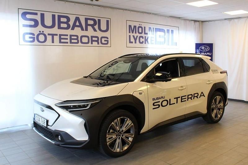 Vit Begagnad 2023 Subaru Solterra SUV | 459 900 kr (Dyr) - Bild 1/4