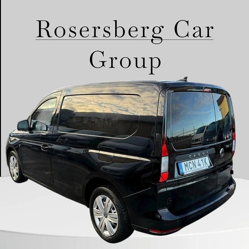 Begagnad VW Caddy 122 HK (89 kW) 2021 Svart Minibuss