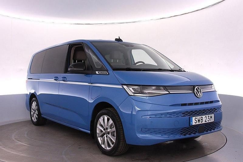 Blå (florida beach blue metall) Ny 2025 VW T7 Style Van | 872 525 kr - Bild 1/4