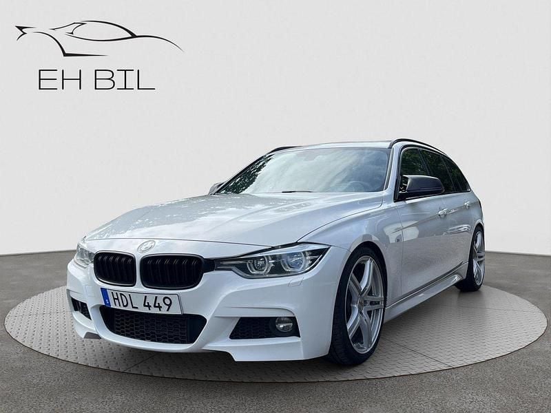 Vit Begagnad 2016 BMW 320 M Sport Kombi | 159 900 kr (Lite dyr) - Bild 1/4