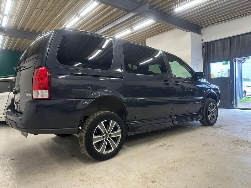 Begagnad Chevrolet Uplander 243 HK (178 kW) 2009 Blå Minibuss