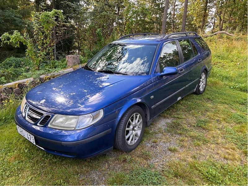 Blå Begagnad 2003 Saab 9-5 Linear Kombi | 13 000 kr (Marknadspris) - Bild 1/4