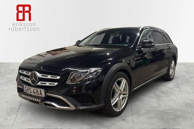 Svart Begagnad 2020 Mercedes E220 Kombi | 359 900 kr (Lite dyr) - Bild 1/4