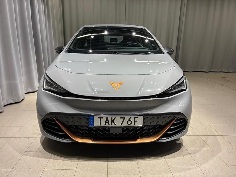 Begagnad Cupra Born 169 kW (231 HK) 2022 Grå Halvkombi