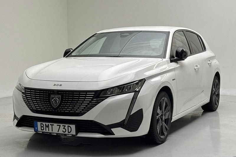 Vit Begagnad 2022 Peugeot 308 | 189 000 kr (Superpris) - Bild 1/4