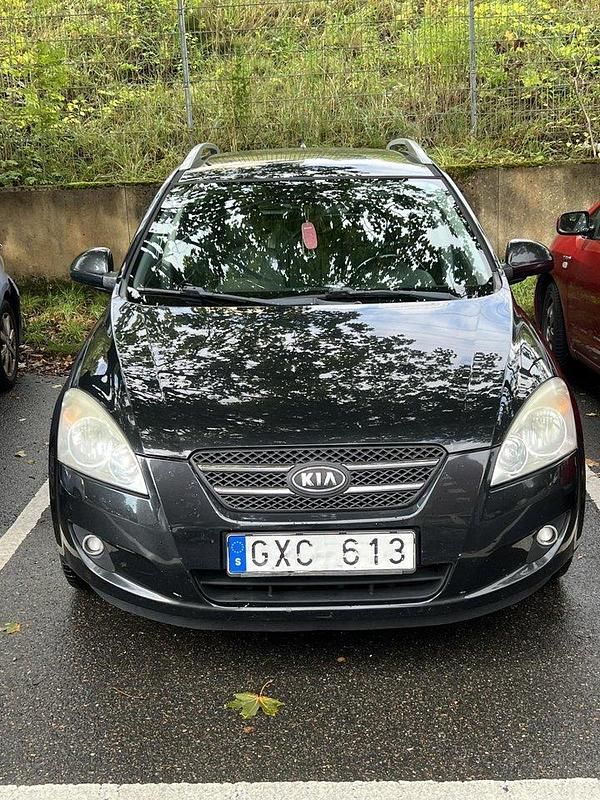 Svart Begagnad 2008 Kia Ceed Sportswagon 4 Kombi | 27 000 kr (Bra pris) - Bild 1/4