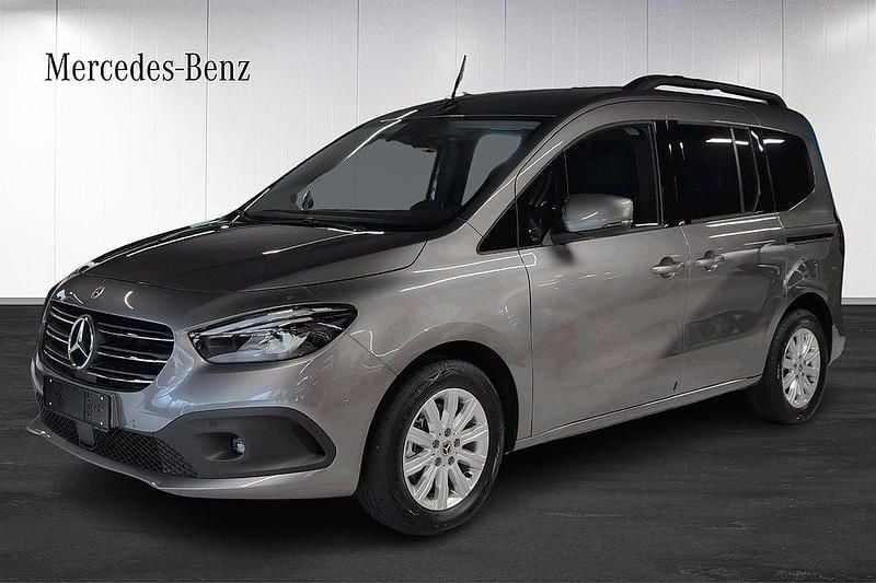 Grå Begagnad 2024 Mercedes T180 Progressive Minibuss | 381 120 kr - Bild 1/4
