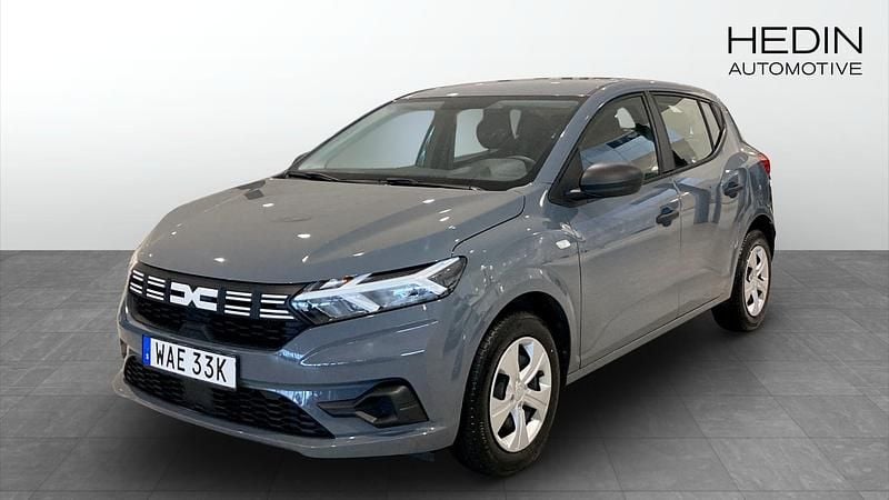 Grå (grey) Begagnad 2023 Dacia Sandero Halvkombi | 139 900 kr (Bra pris) - Bild 1/4