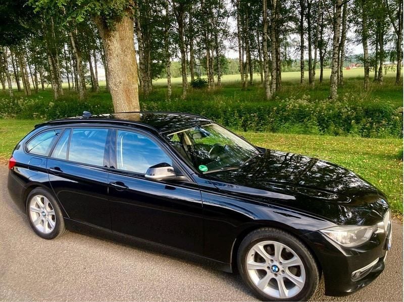 Svart Begagnad 2014 BMW 320 Kombi | 115 000 kr (Bra pris) - Bild 1/4