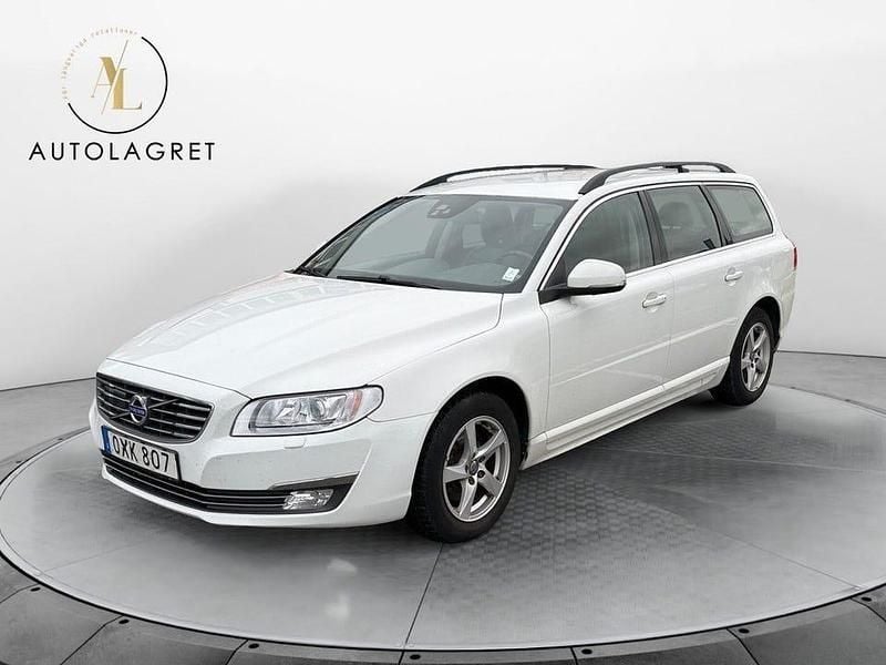 Vit Begagnad 2015 Volvo V70 Momentum Kombi | 169 700 kr (Lite dyr) - Bild 1/4