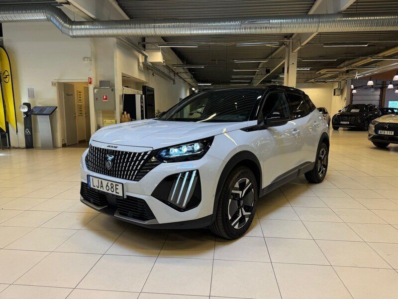 Vit Begagnad 2024 Peugeot 2008 GT SUV | 264 900 kr (Marknadspris) - Bild 1/4