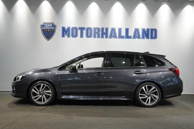 Grå Begagnad 2017 Subaru Levorg Kombi | 209 900 kr (Marknadspris) - Bild 1/4