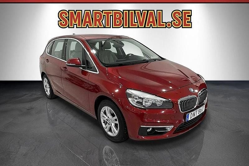 Begagnad BMW 218 Active Tourer Luxury Line 136 HK (100 kW) 2015 Rödmetallic Minibuss