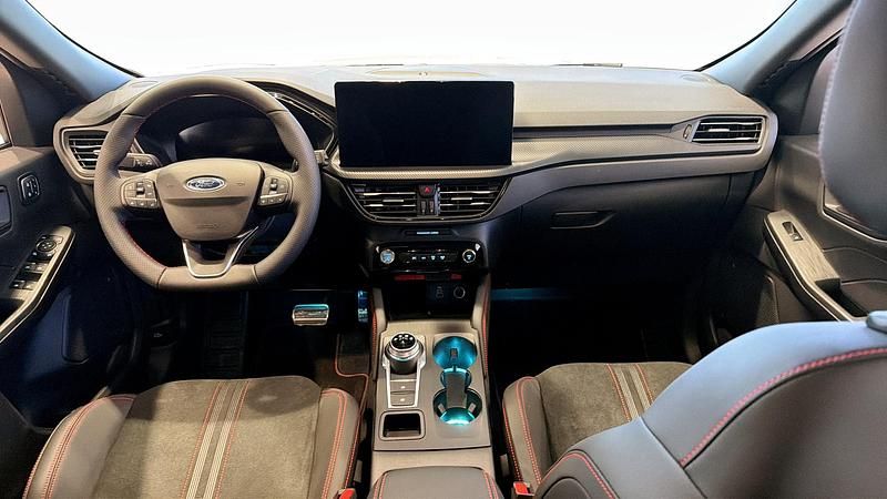 Ny Ford Kuga ST-Line X 243 HK (178 kW) 2026 Vit SUV