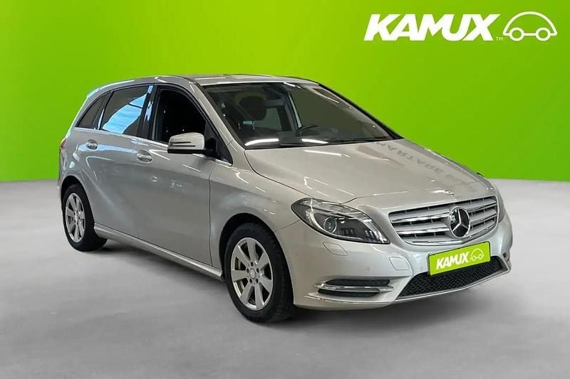 Silver/grå Begagnad 2013 Mercedes B180 Minibuss | 88 900 kr (Bra pris) - Bild 1/4