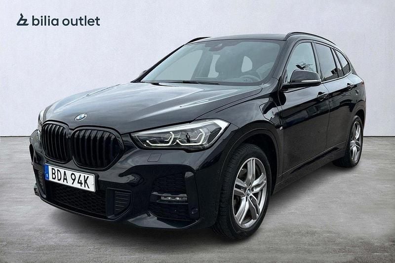 Svart Begagnad 2020 BMW X1 M Sport SUV | 319 900 kr (Lite dyr) - Bild 1/3