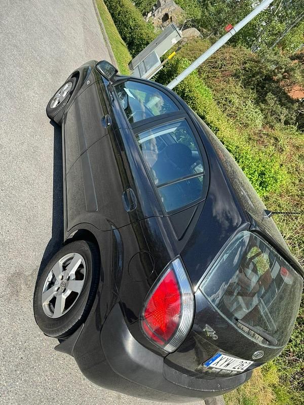 Begagnad Kia Rio 112 HK (82 kW) 2006