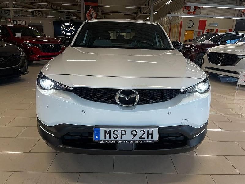 Begagnad Mazda MX30 Exclusive-Line 105 kW (143 HK) 2022 Vit SUV