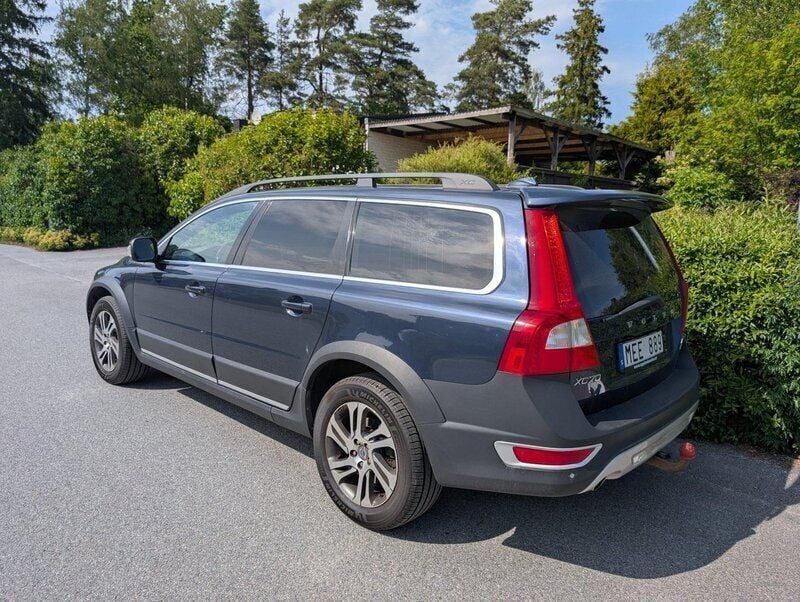 Blå Begagnad 2012 Volvo XC70 Summum SUV | 100 000 kr (Superpris) - Bild 1/4